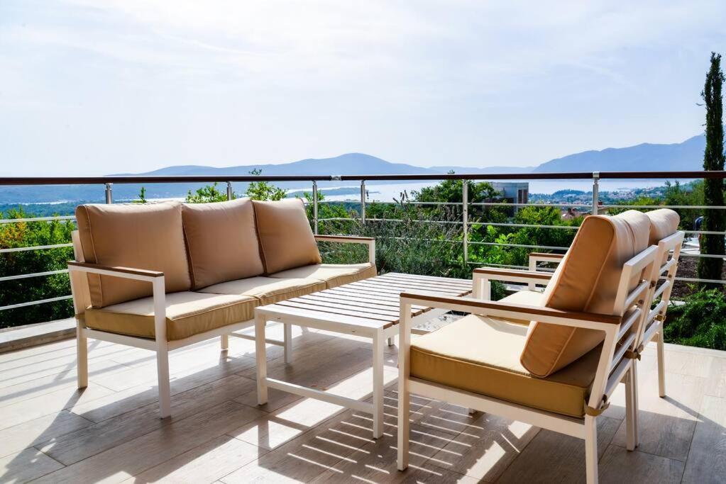 Daire C1 - 2 Beds 2 Baths Luxury Condo, Pool & Sea Views Kavač