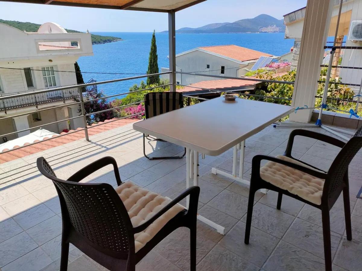1-bedroom Bigova
