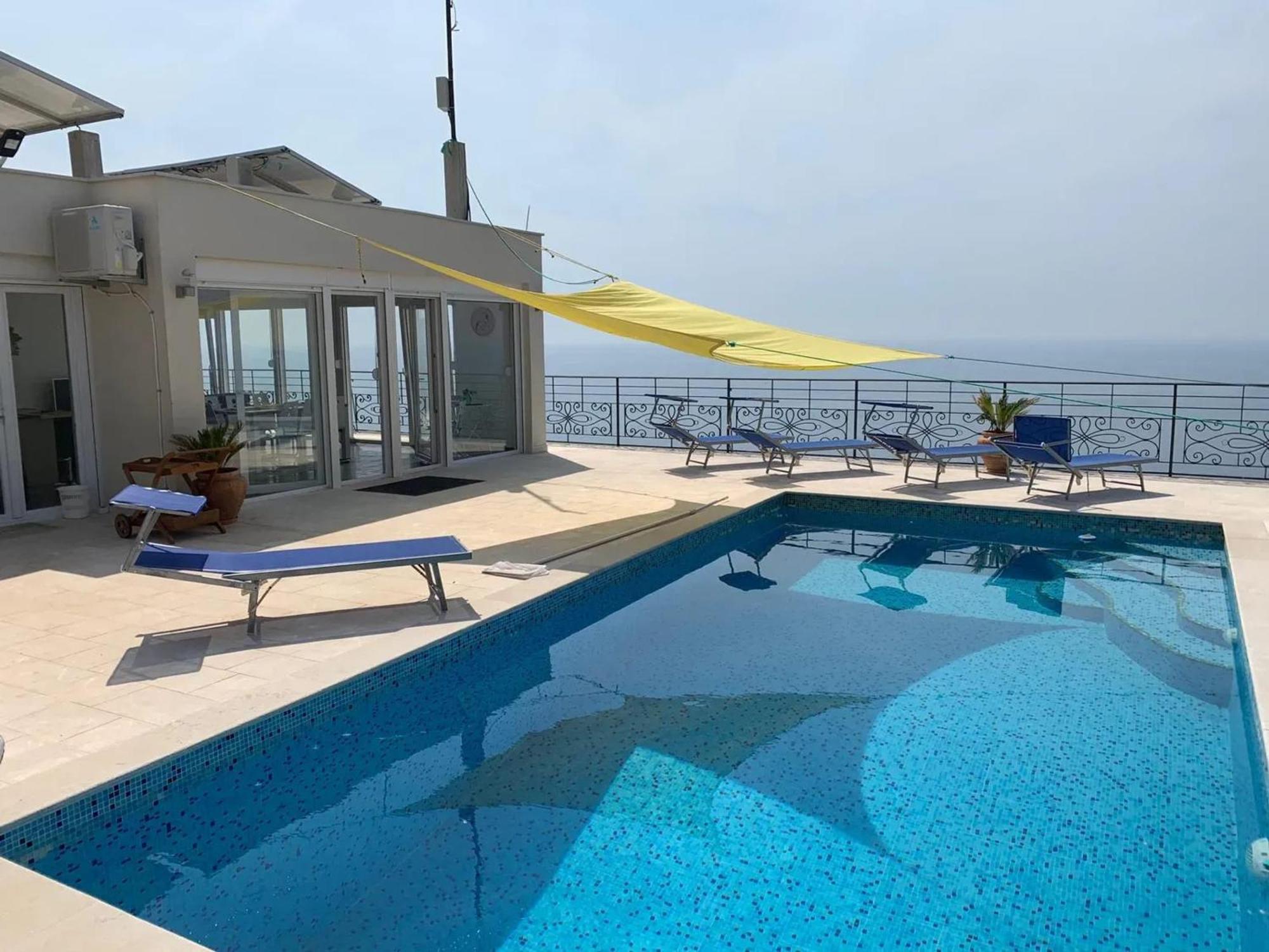 Charming With Pool, Sea View In * Zagora