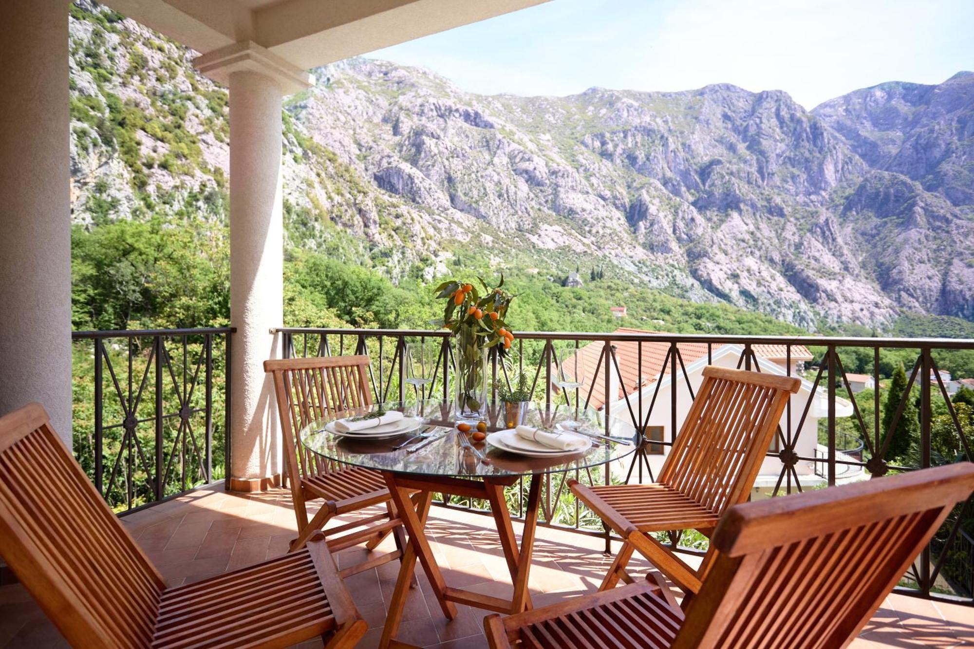Апартаменты Gн With Mountains View Котор