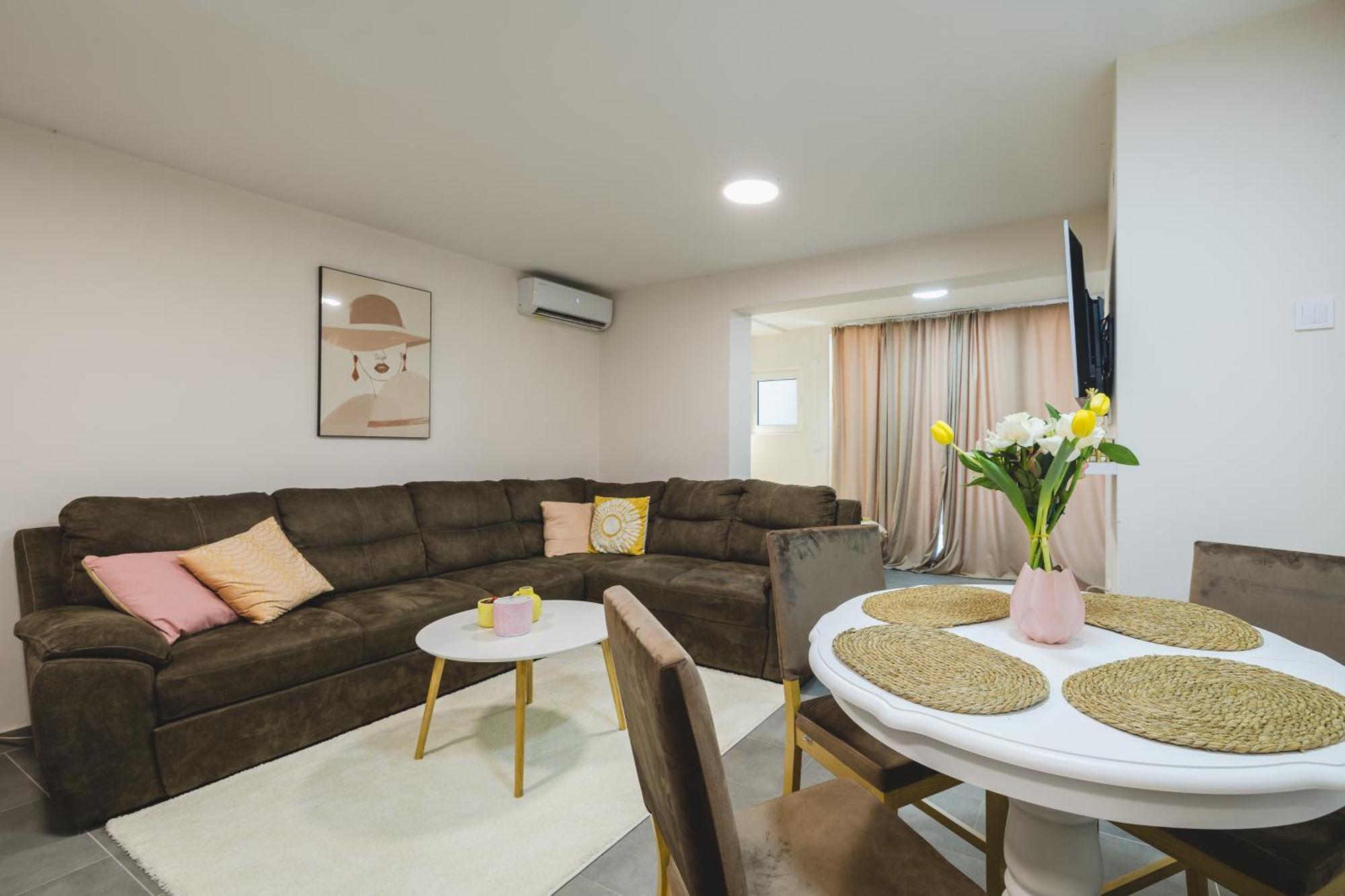 Apartman Nika Risan