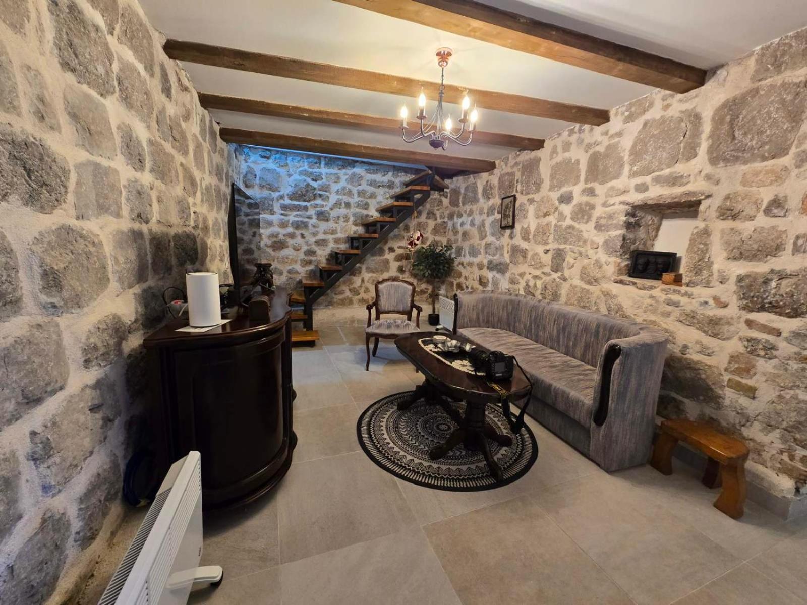 Old Stone House Danka Вилла *