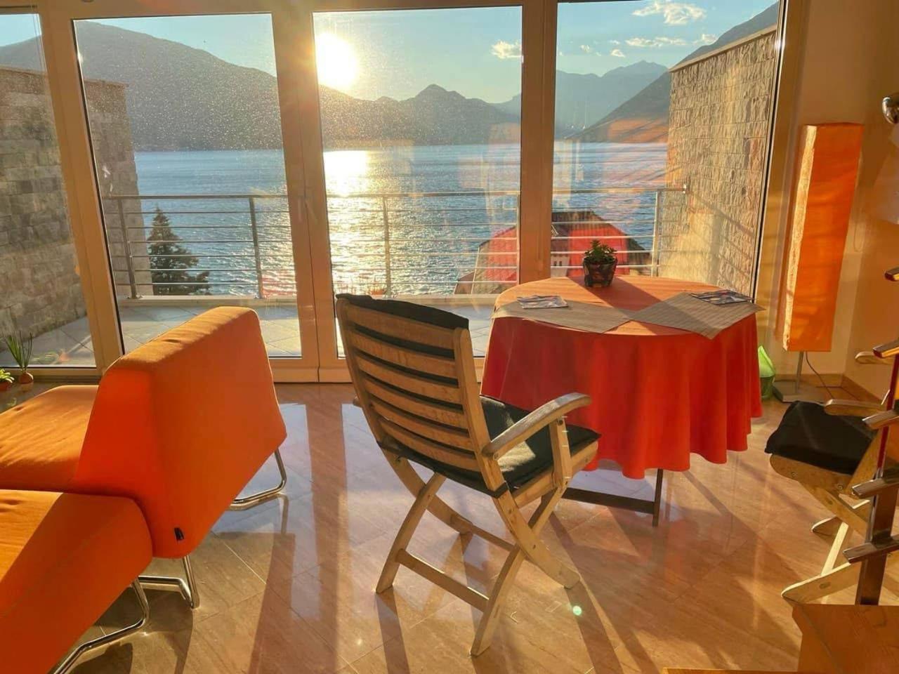 Apartman Duplex In Ljuta, Kotor, With Stunning Views Of The Bay 50 M To The Sea *