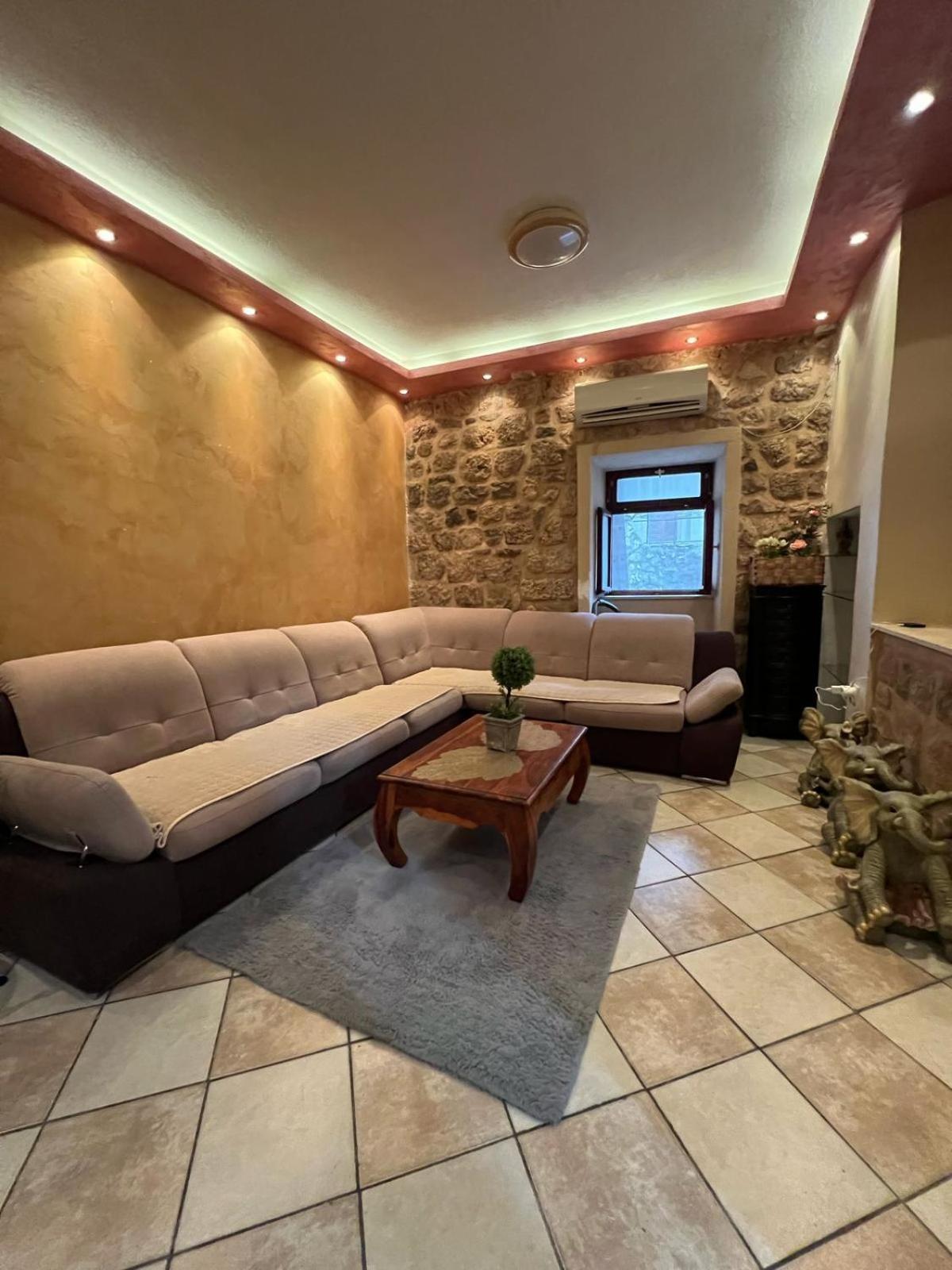 Apartamento Little Bay 2 Kotor