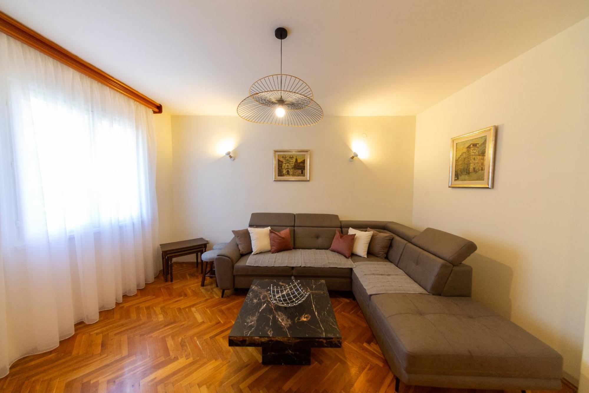 Kenova Apartamento Dobrota
