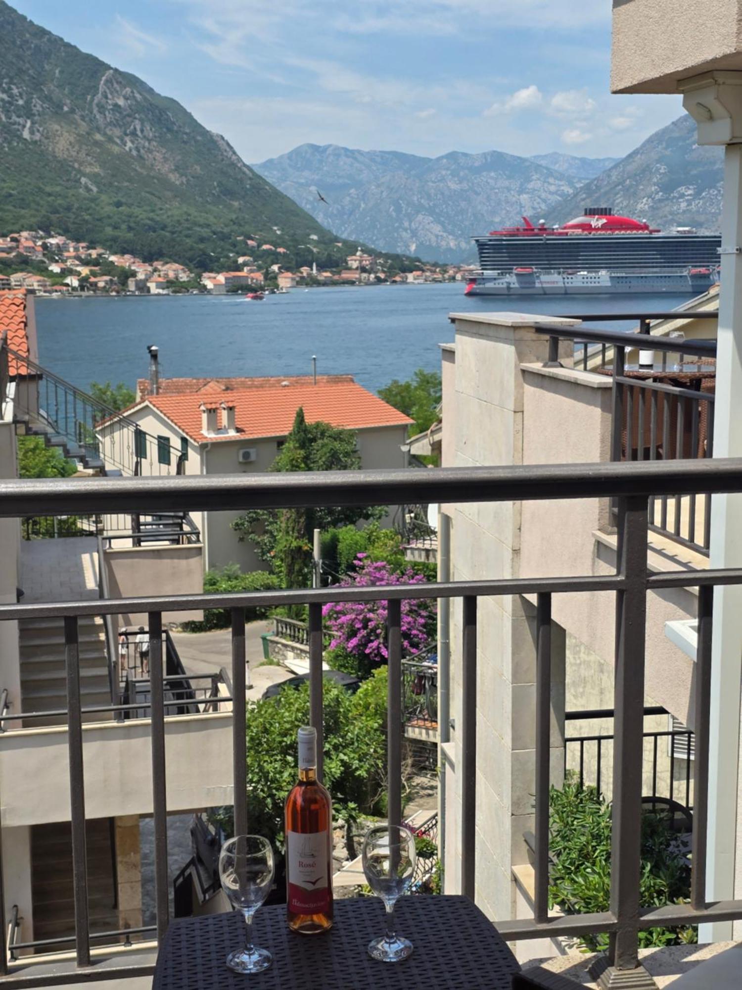 Lux Seaside 2