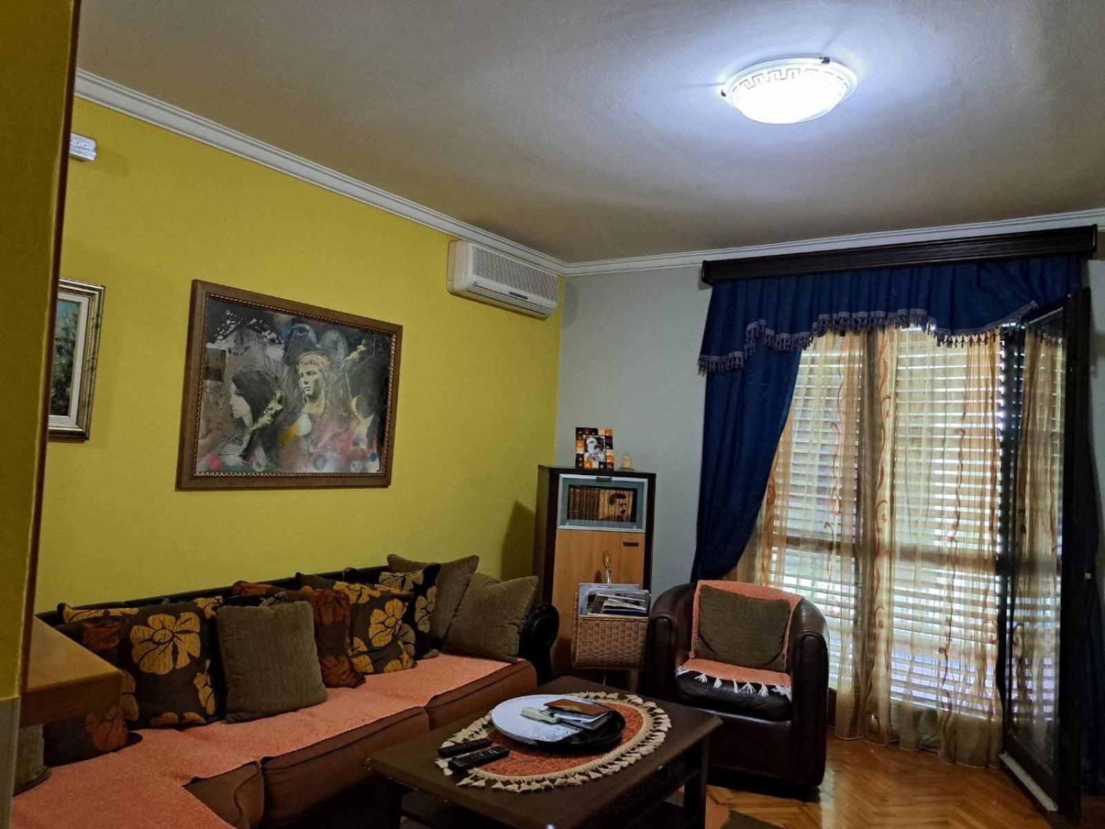 Apartamento 2 *
