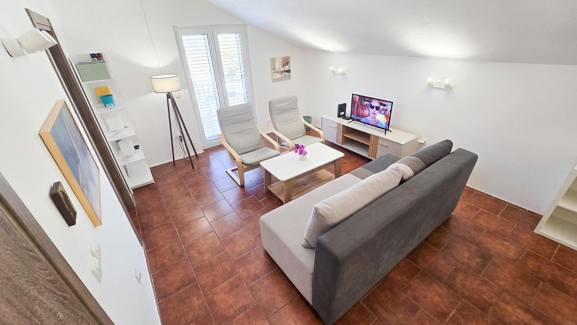 Zora, Dobrota Apartment Kotor