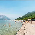 Apartment With 2 Bedrooms In Risan With Wonderful Mountain View Enclosed Garden And Wifi 100 M From The Beach