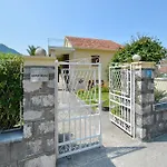 Gruenner Apartments