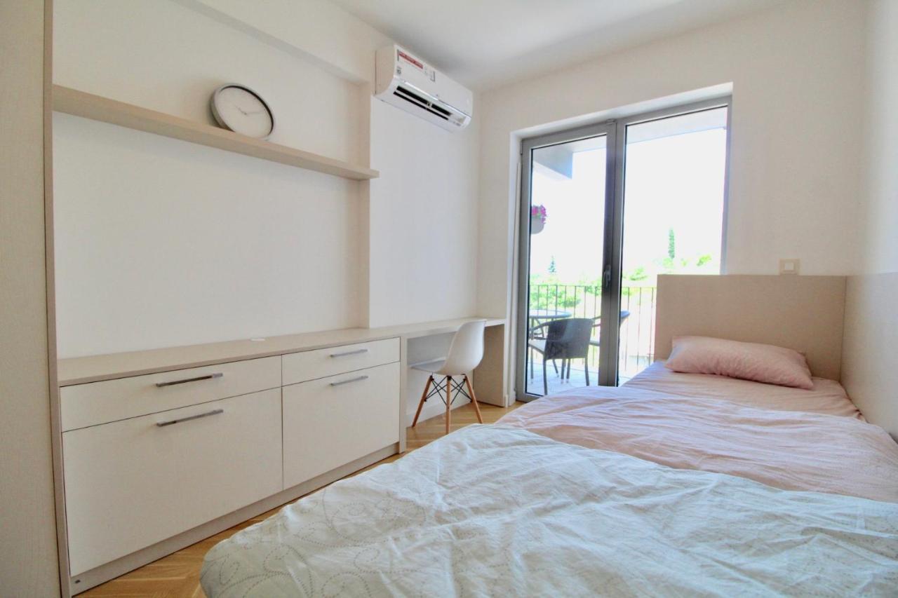 2bd New Dobrota With Bay Views Cattaro