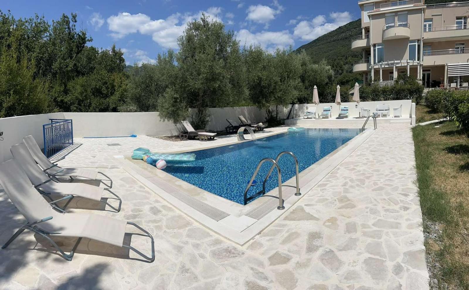 Villa Lara Kavac *