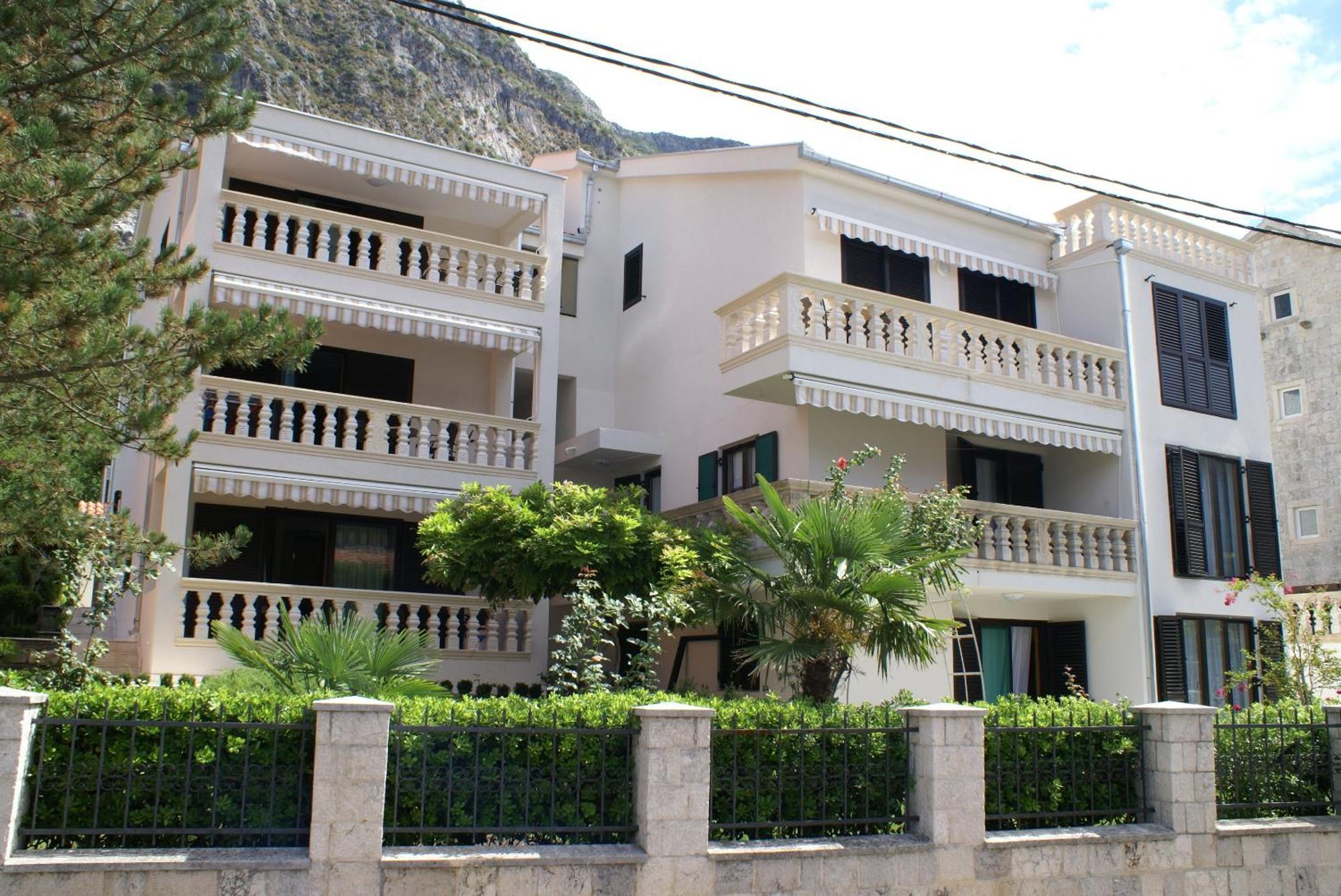 Apartment Radulovic Kotor
