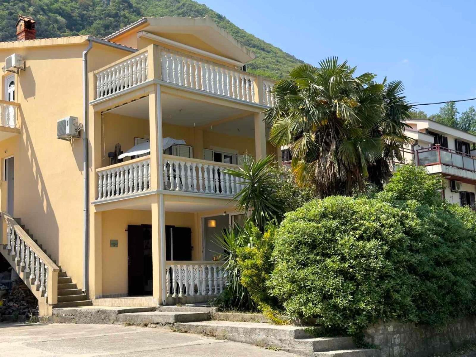 Apartman Asya *