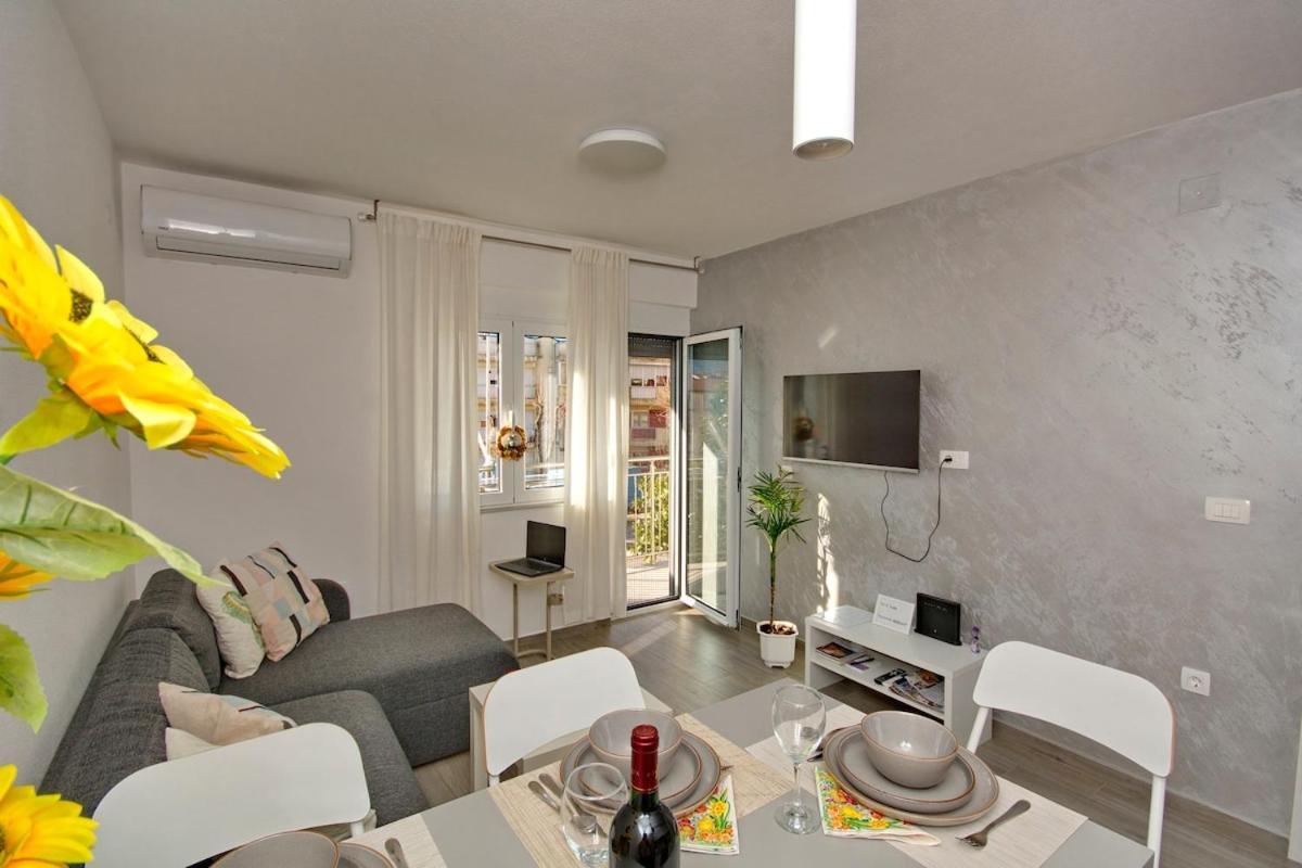 Lola - New, Located, Elegant & Super Tidy شقة كوتور