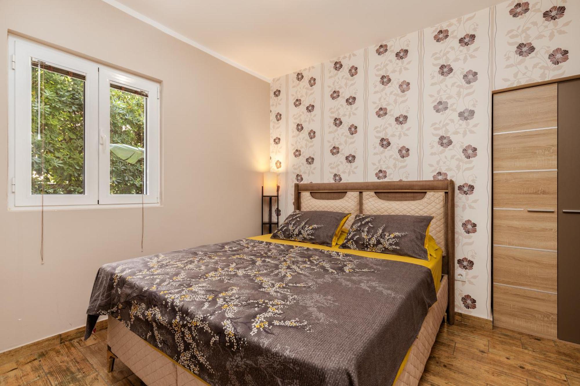 Krstos Place Daire Kotor